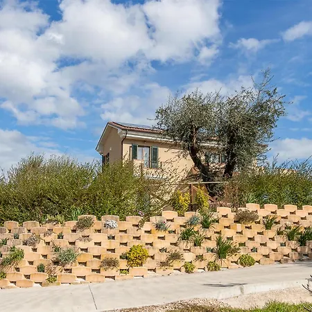 Amazing In With Wifi Morrovalle